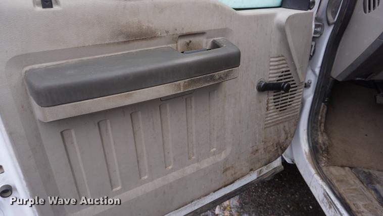 image for item DF1693 2008 Ford F450 Super Duty flat bed truck