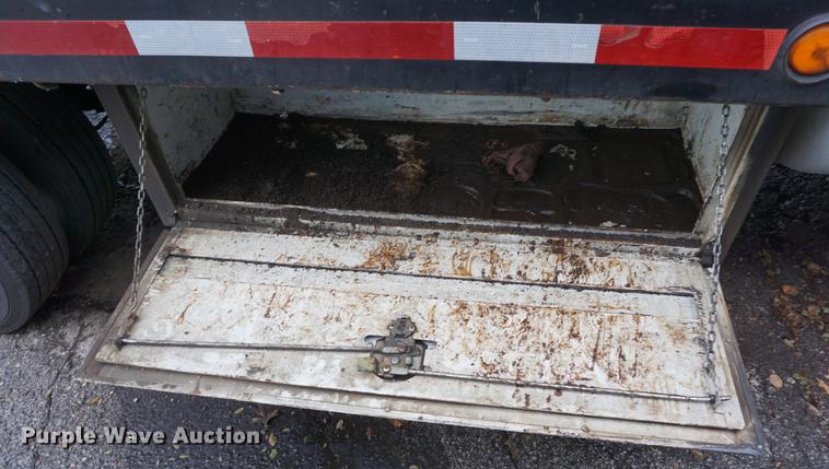 image for item DF1693 2008 Ford F450 Super Duty flat bed truck