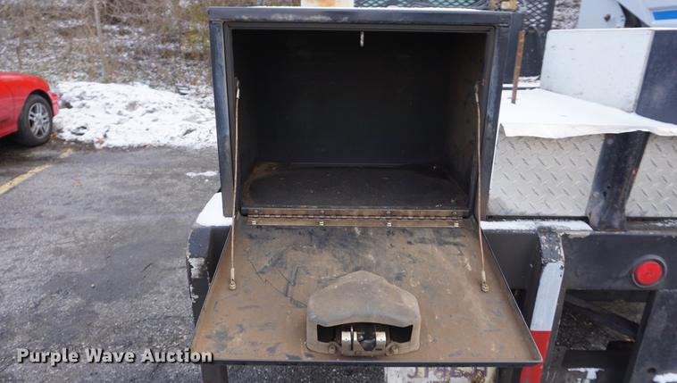 image for item DF1693 2008 Ford F450 Super Duty flat bed truck