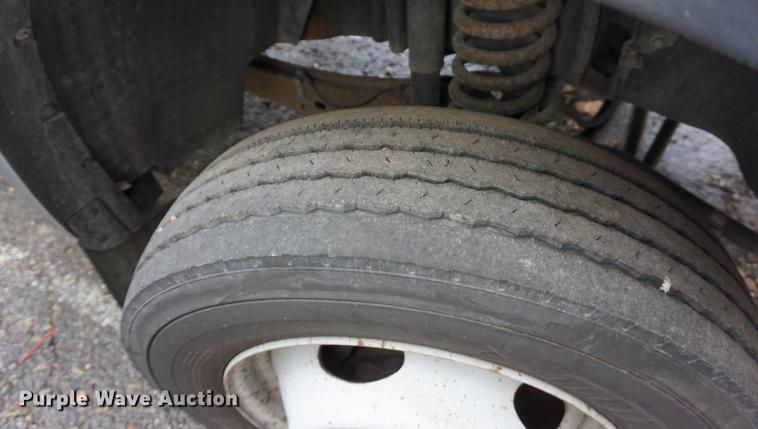 image for item DF1693 2008 Ford F450 Super Duty flat bed truck