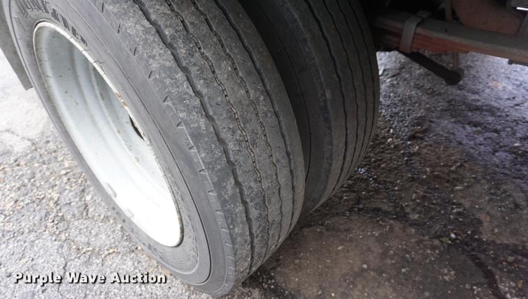 image for item DF1693 2008 Ford F450 Super Duty flat bed truck