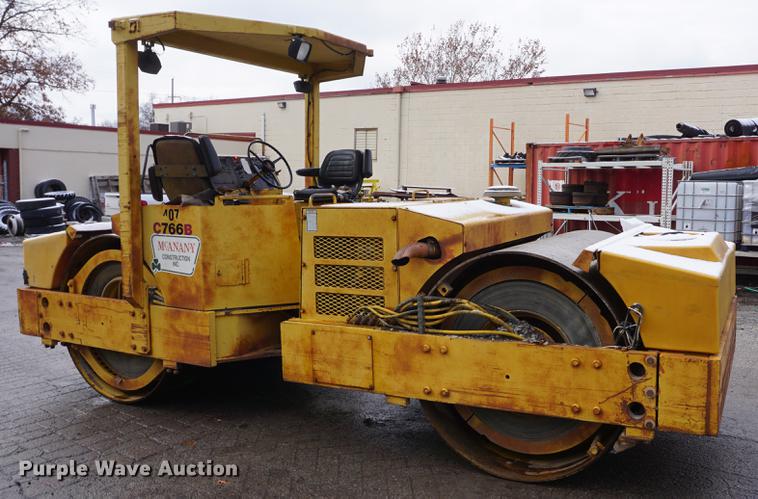 image for item DF1694 Hyster C766B double drum roller