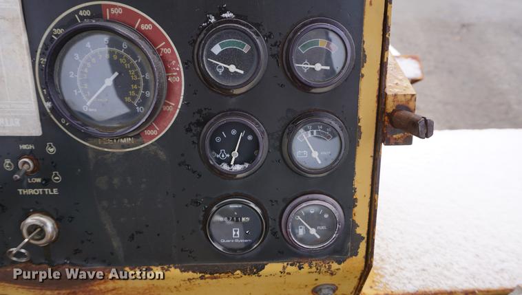 image for item DF1694 Hyster C766B double drum roller