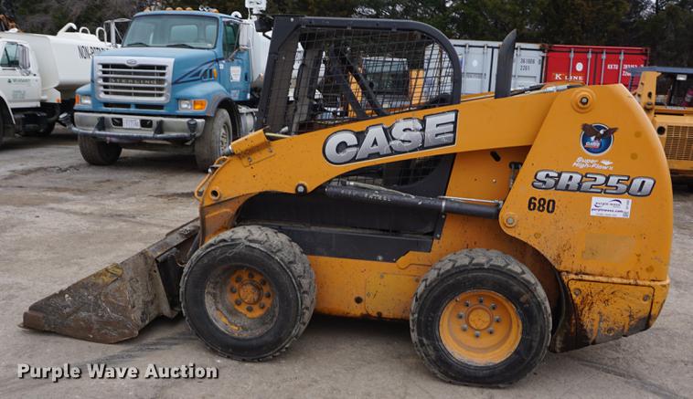 image for item DF1695 2012 Case SR250 skid steer