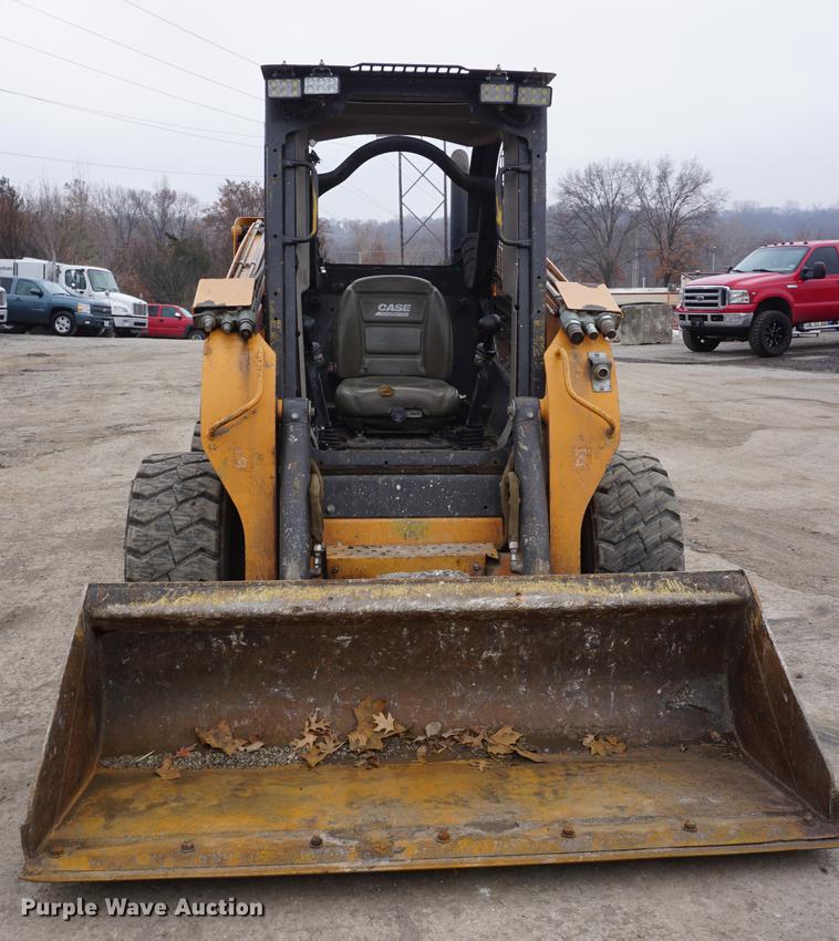 image for item DF1695 2012 Case SR250 skid steer
