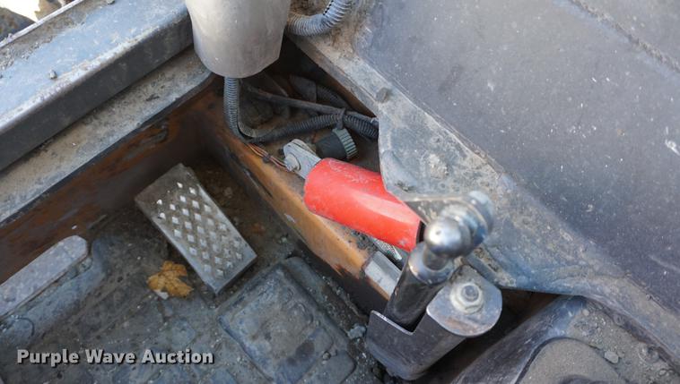 image for item DF1695 2012 Case SR250 skid steer