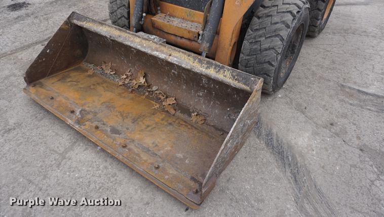 image for item DF1695 2012 Case SR250 skid steer