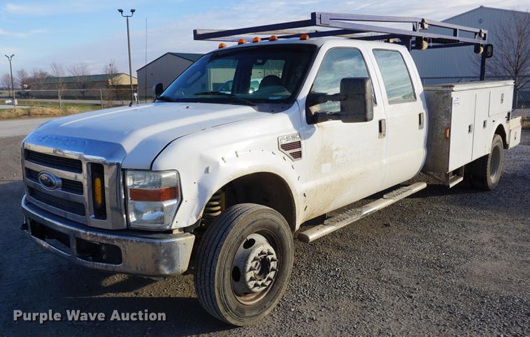 image for item DF1696 2008 Ford F550 Super Duty Crew Cab utility bed truck