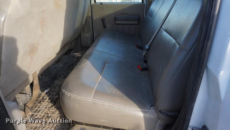 image for item DF1696 2008 Ford F550 Super Duty Crew Cab utility bed truck