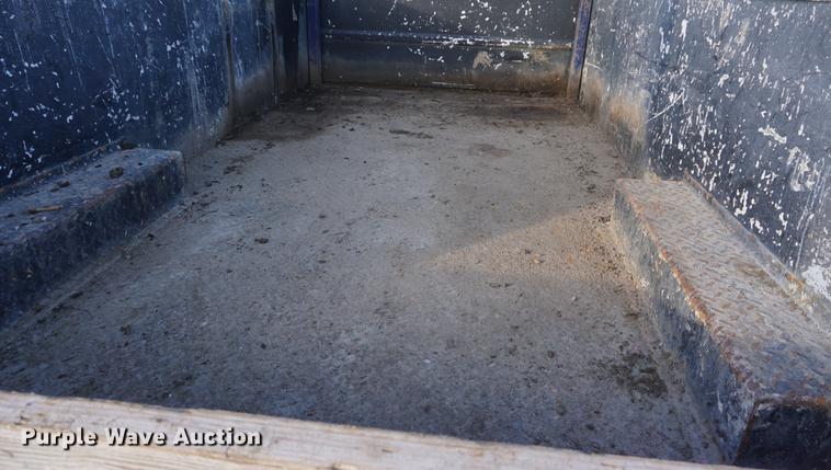 image for item DF1696 2008 Ford F550 Super Duty Crew Cab utility bed truck