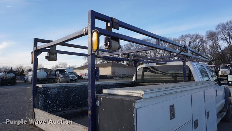 image for item DF1696 2008 Ford F550 Super Duty Crew Cab utility bed truck