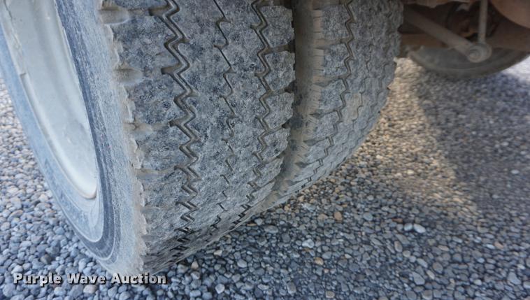 image for item DF1696 2008 Ford F550 Super Duty Crew Cab utility bed truck