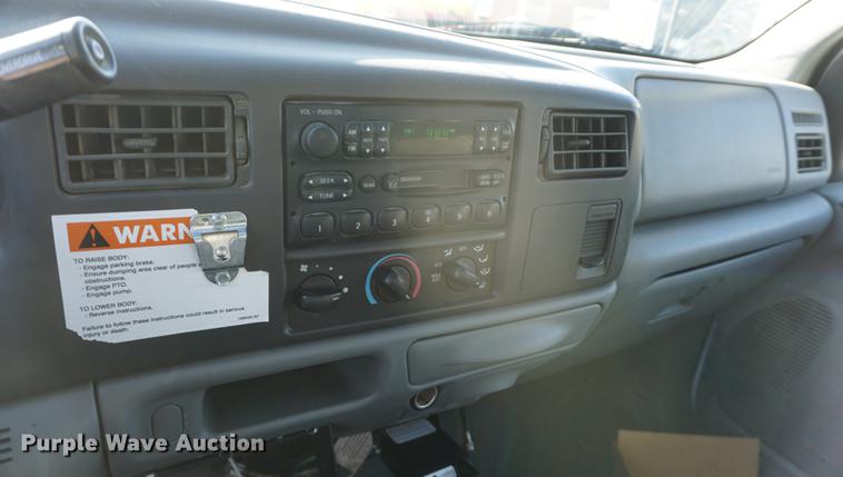 image for item DF1697 2002 Ford F350 Super Duty Crew Cab flat dump bed pickup truck