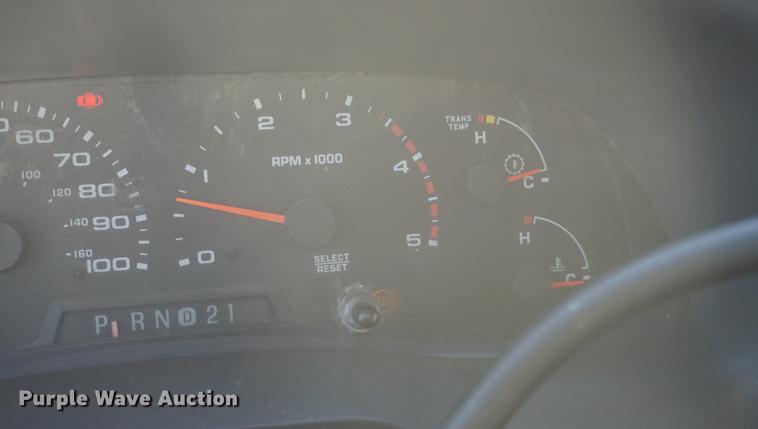 image for item DF1697 2002 Ford F350 Super Duty Crew Cab flat dump bed pickup truck