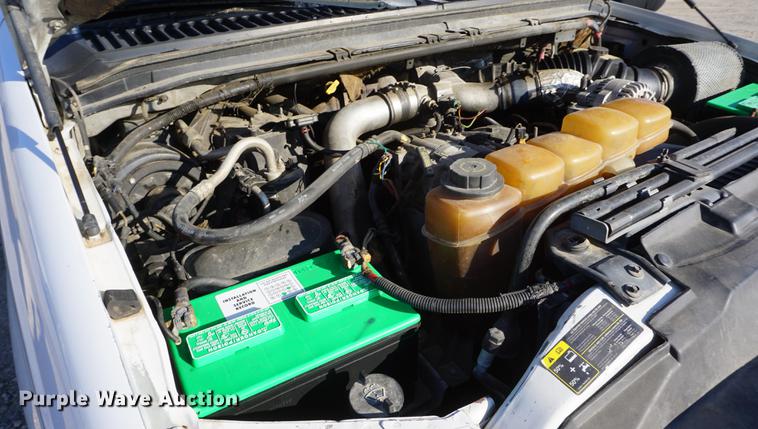 image for item DF1697 2002 Ford F350 Super Duty Crew Cab flat dump bed pickup truck