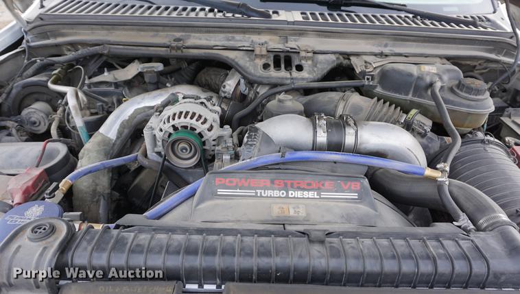 image for item DF1707 2003 Ford F350 Super Duty SuperCab pickup truck