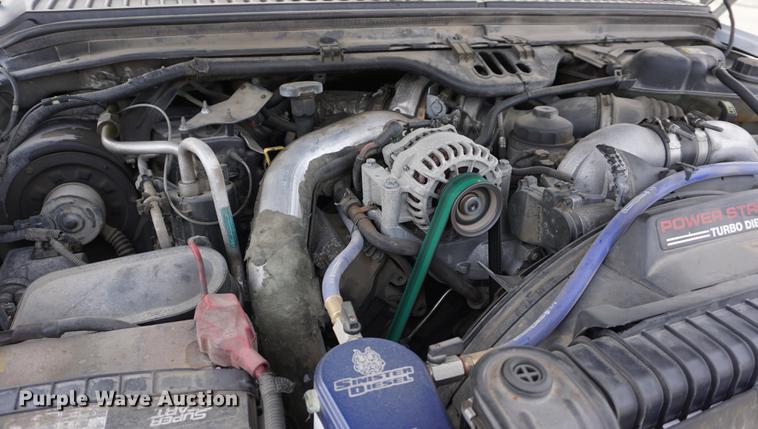 image for item DF1707 2003 Ford F350 Super Duty SuperCab pickup truck