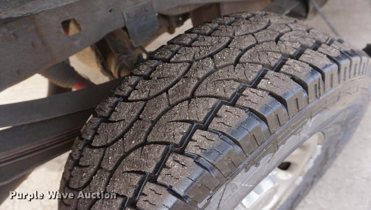 image for item DF1707 2003 Ford F350 Super Duty SuperCab pickup truck