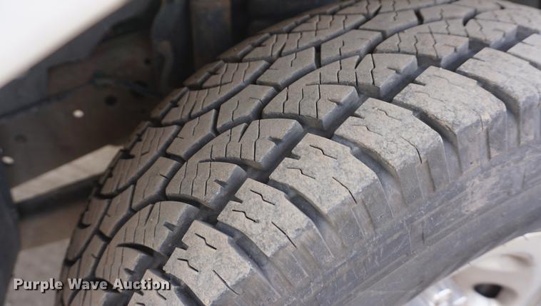 image for item DF1707 2003 Ford F350 Super Duty SuperCab pickup truck