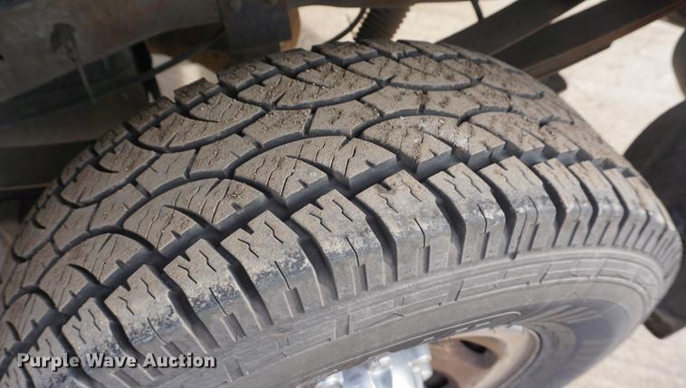 image for item DF1707 2003 Ford F350 Super Duty SuperCab pickup truck