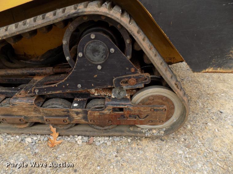 image for item DF2107 2005 ASV RC100 skid steer