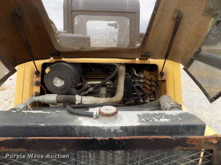 image for item DF2107 2005 ASV RC100 skid steer