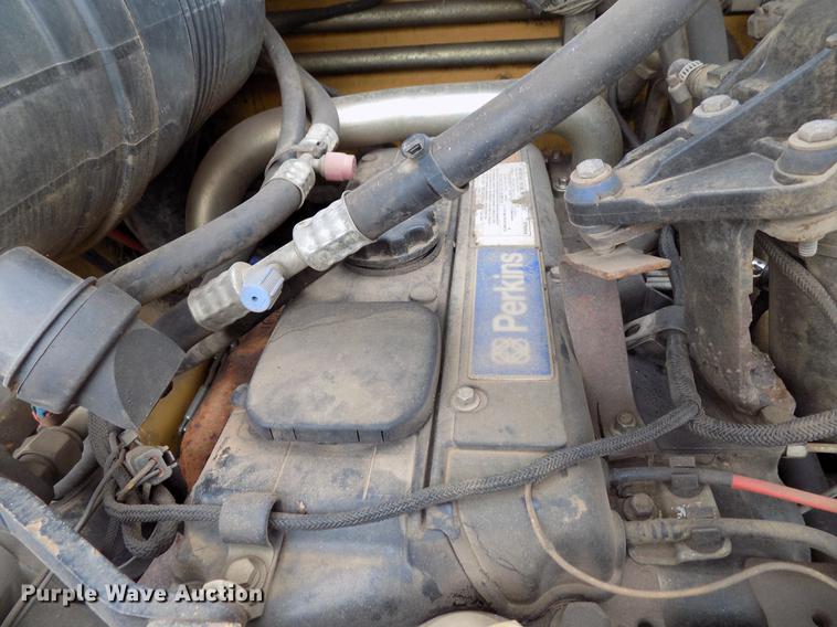 image for item DF2107 2005 ASV RC100 skid steer