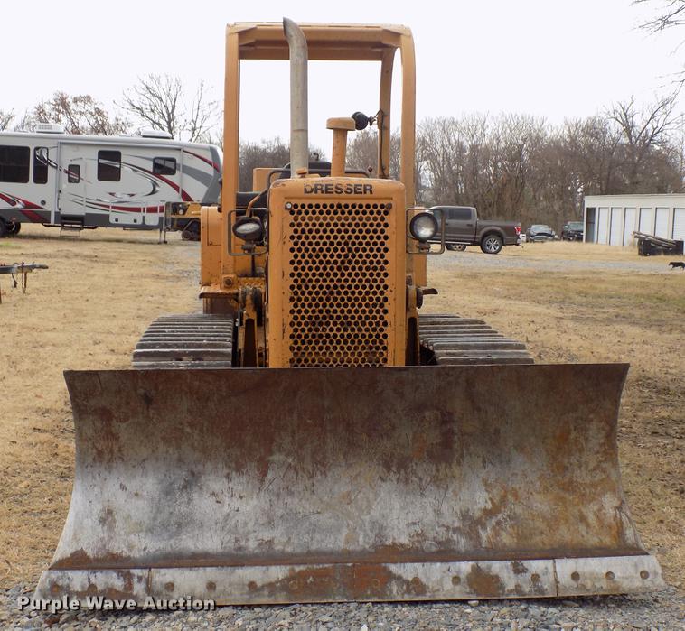 image for item DF2111 1987 Dresser TD8E dozer
