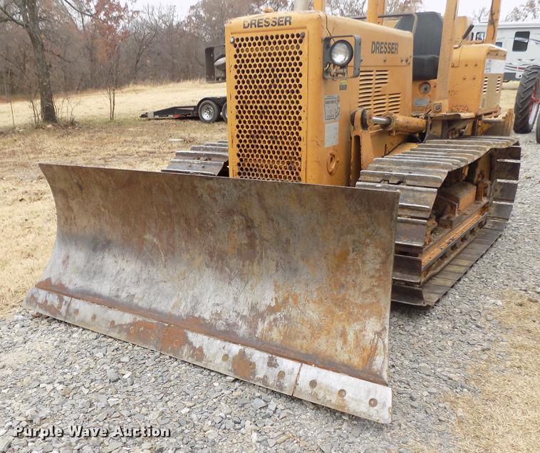 image for item DF2111 1987 Dresser TD8E dozer