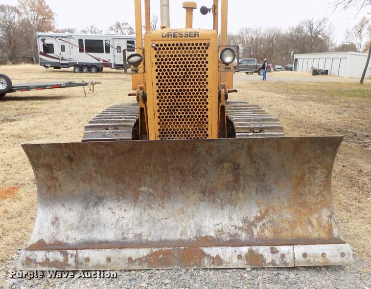 image for item DF2111 1987 Dresser TD8E dozer