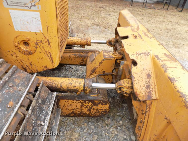 image for item DF2111 1987 Dresser TD8E dozer