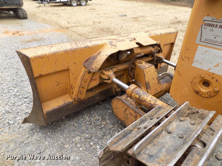 image for item DF2111 1987 Dresser TD8E dozer