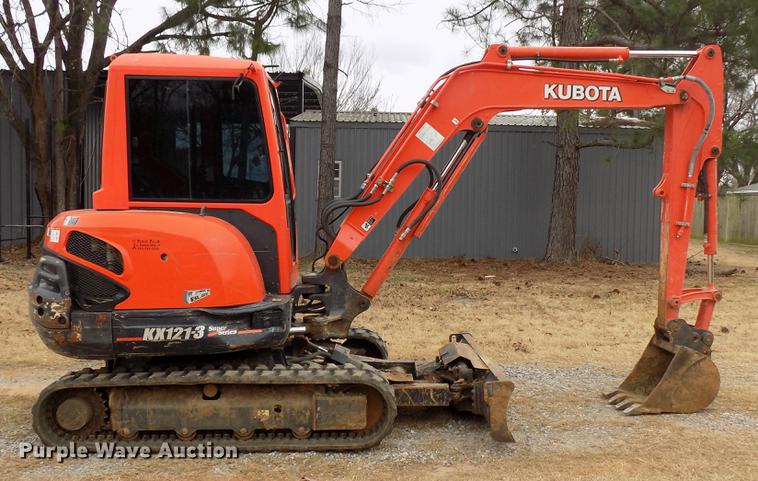 image for item DF2112 Kubota KX121-3 mini excavator
