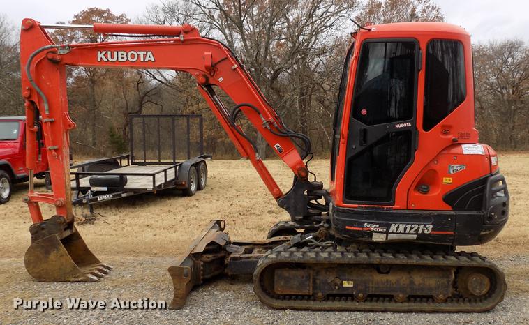 image for item DF2112 Kubota KX121-3 mini excavator