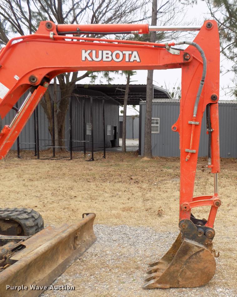 image for item DF2112 Kubota KX121-3 mini excavator