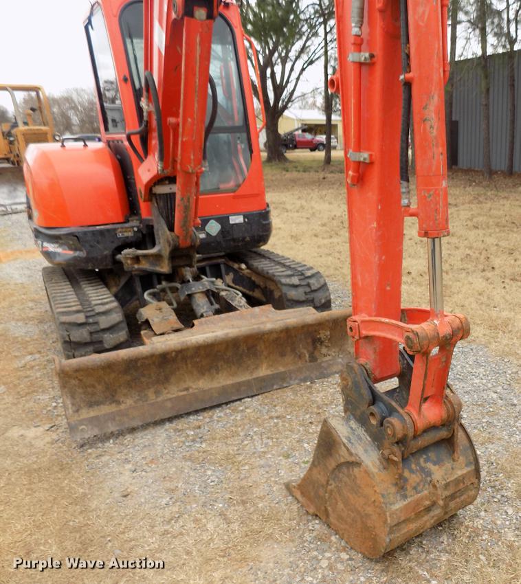 image for item DF2112 Kubota KX121-3 mini excavator