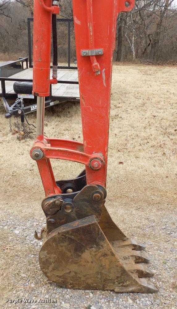 image for item DF2112 Kubota KX121-3 mini excavator