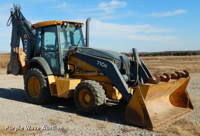 image for item DF2126 2012 John Deere 710K backhoe