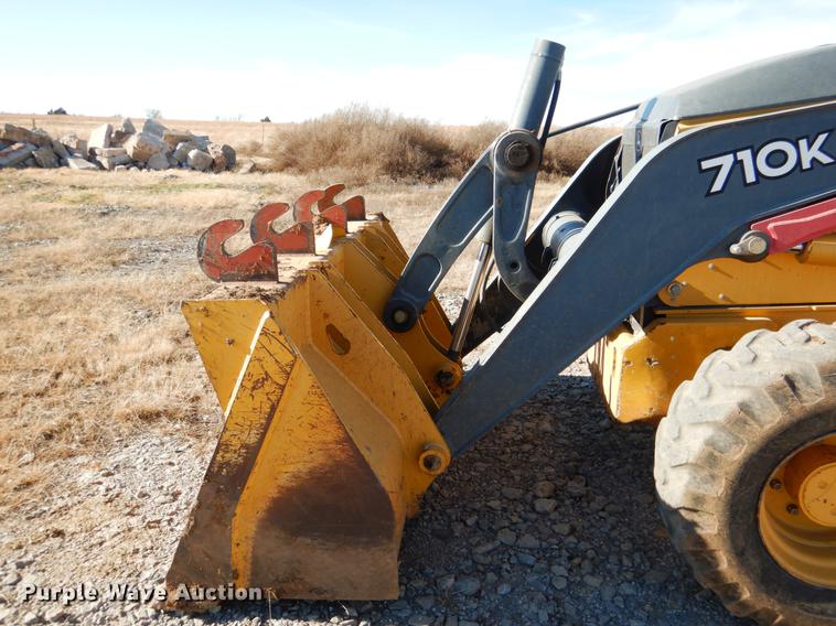 image for item DF2126 2012 John Deere 710K backhoe
