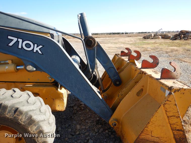 image for item DF2126 2012 John Deere 710K backhoe