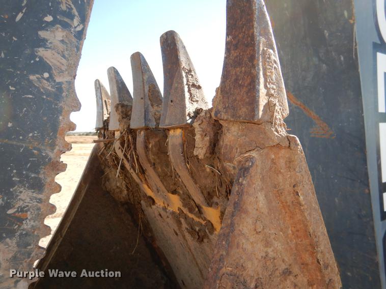 image for item DF2126 2012 John Deere 710K backhoe