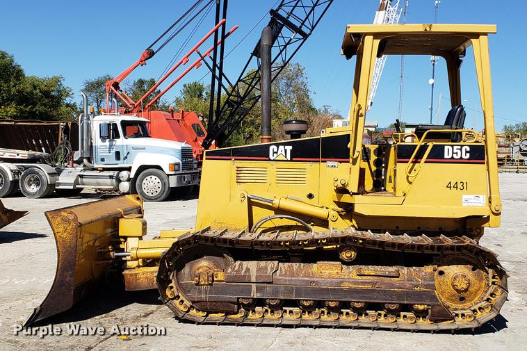 image for item DF2481 1997 Caterpillar D5C dozer
