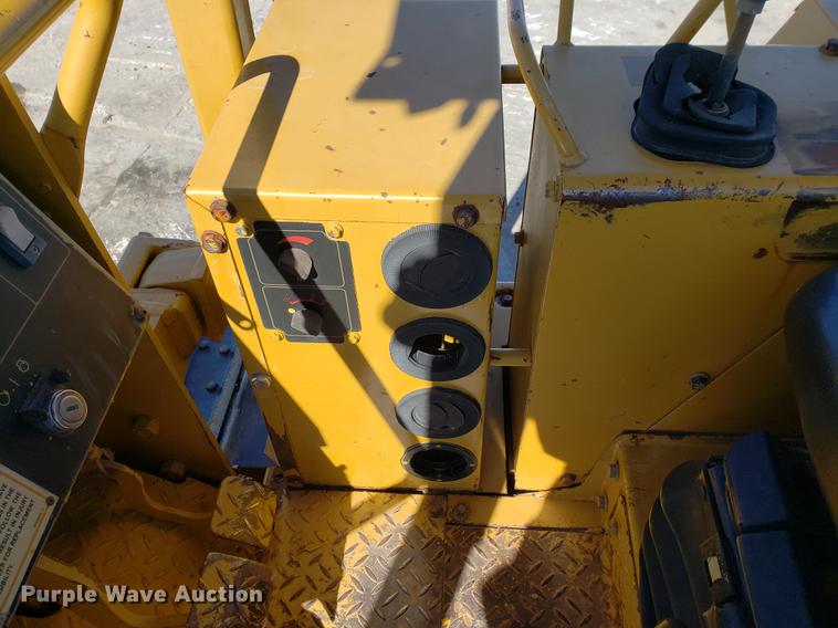 image for item DF2481 1997 Caterpillar D5C dozer