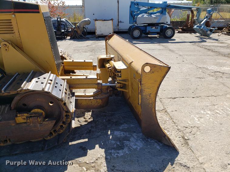 image for item DF2481 1997 Caterpillar D5C dozer
