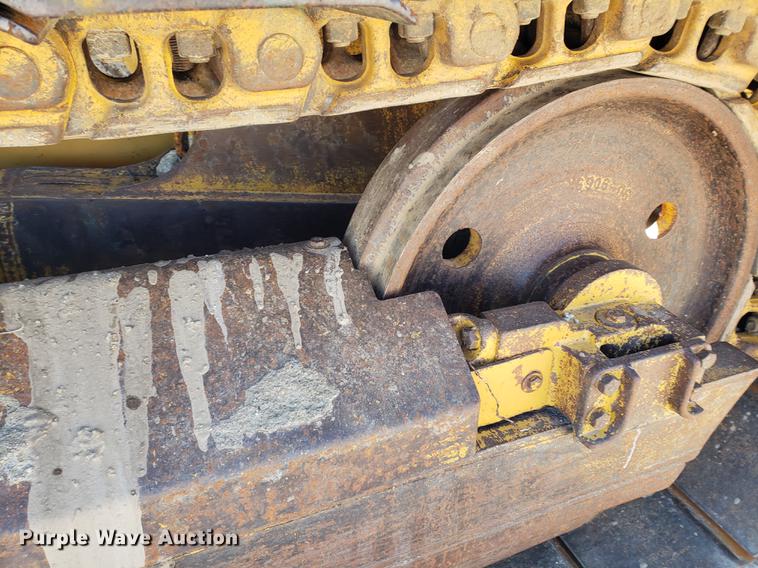 image for item DF2481 1997 Caterpillar D5C dozer