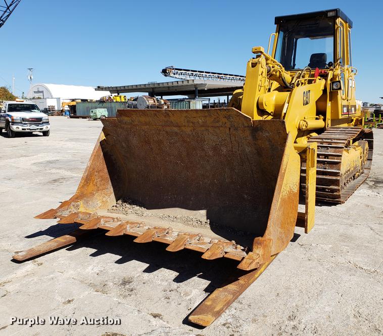 image for item DF2482 1995 Caterpillar 963B track loader