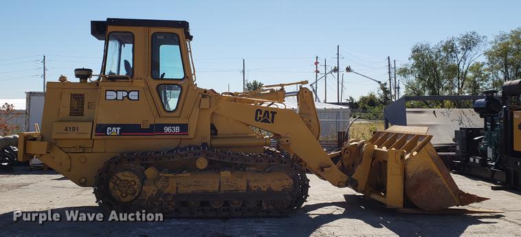 image for item DF2482 1995 Caterpillar 963B track loader