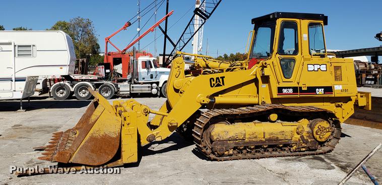 image for item DF2482 1995 Caterpillar 963B track loader