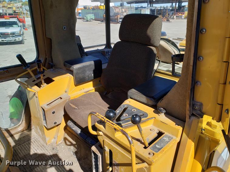 image for item DF2482 1995 Caterpillar 963B track loader