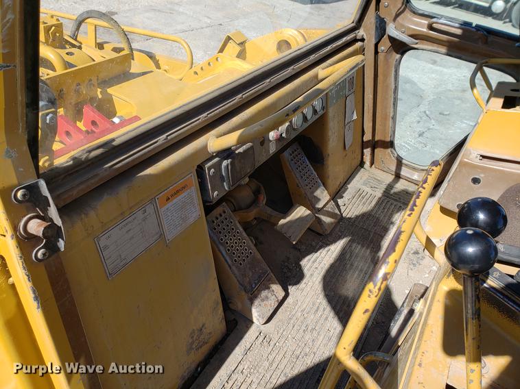 image for item DF2482 1995 Caterpillar 963B track loader